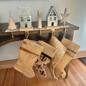 Set of 4 Burlap Christmas Stockings + 5 Metal Stocking Holders – Farmhouse Decor